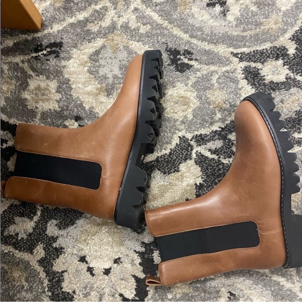 J. Crew Gwen lug-sole high-shaft Chelsea boots in leather Item BA187* - Picture 4 of 5